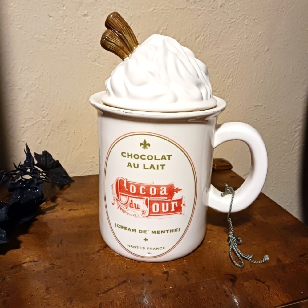 Adorable Hot Cocoa Container